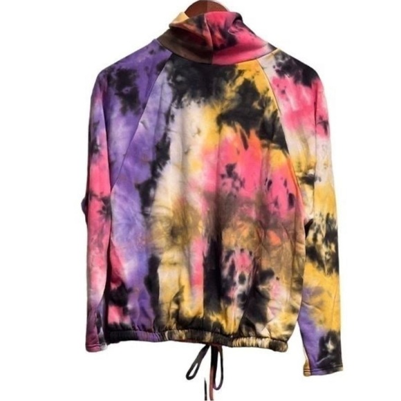 NEW LUSH Tie-Dye Turtleneck Sweater Medium - Picture 6 of 6